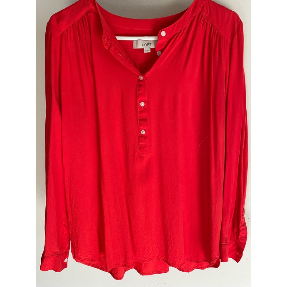 Loft medium silky long sleeve blouse